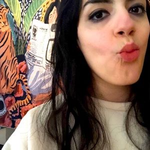 Meet your Posher, Nina